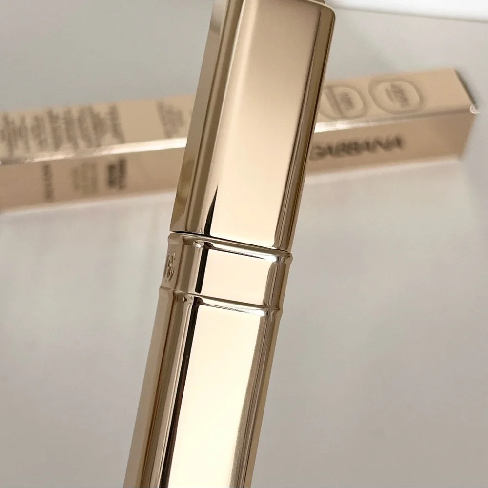 Dolce and Gabbana 36 hour extreme volume lift mascara